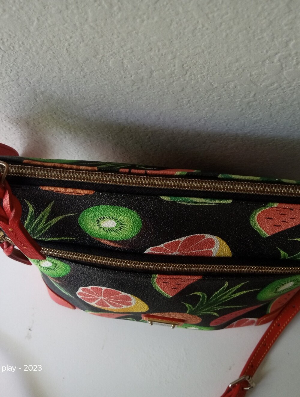 Dooney & Bourke Ambrosia Messenger Crossbody Bag Size Medium - Picture 12 of 16